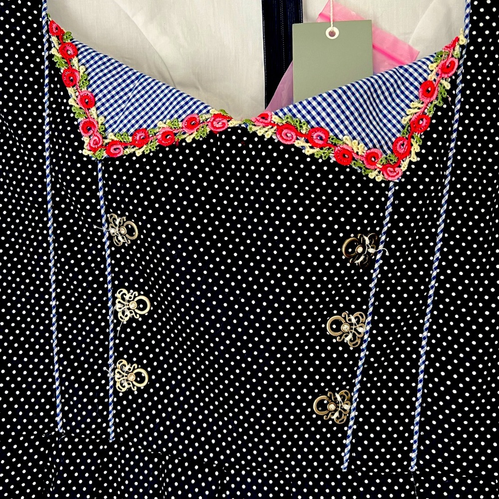 Dirndl XXL German Style dress with lace up ties new with tags